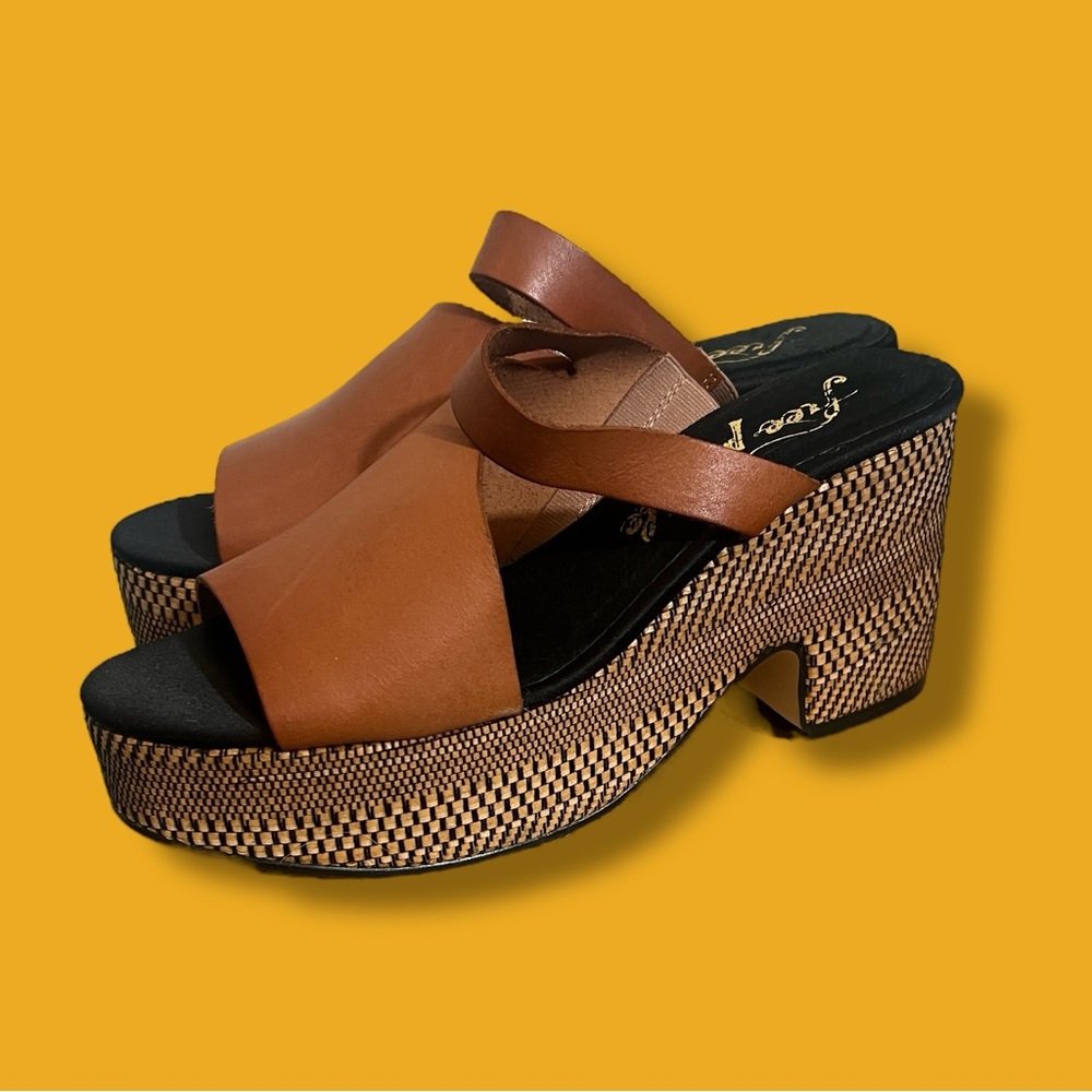 FREE PEOPLE Unworn Demi Platform Sandals Slides New in Box Boho Gypsy Retro NIB